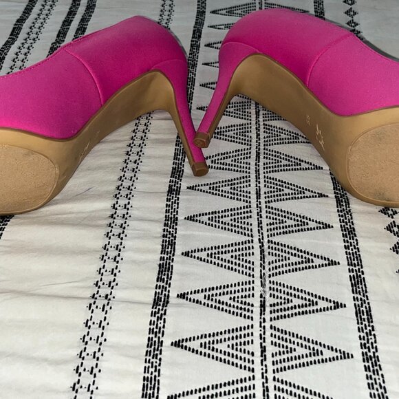 BCBG Pink Bow Slip-On Pumps - Picture 5 of 8